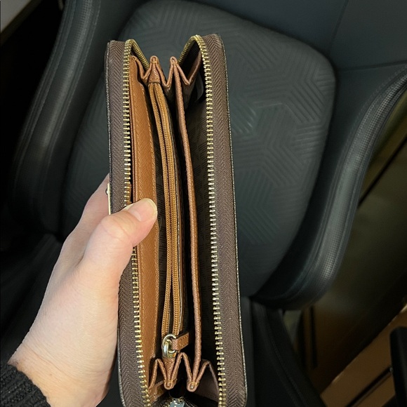 Michael Kors Dark Brown Wallet / Wristlet - Picture 8 of 9